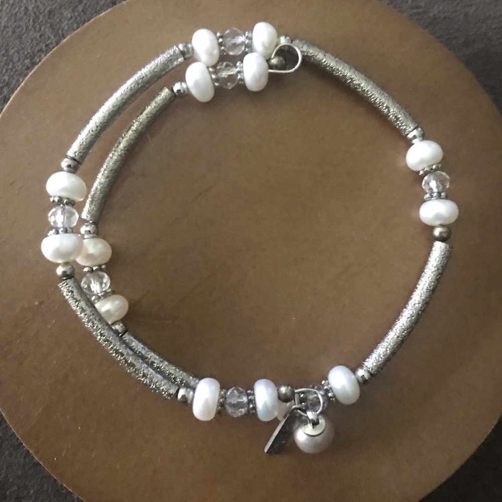 White Vantel Pearls wrist candy wrap bracelet